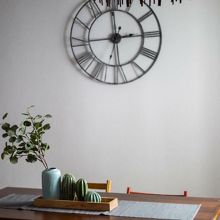 Serva La Bari Shared Apartment 세비야 외부 사진