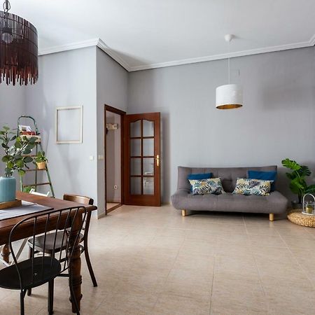 Serva La Bari Shared Apartment 세비야 외부 사진