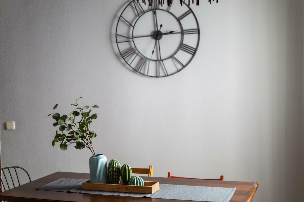 Serva La Bari Shared Apartment 세비야 외부 사진