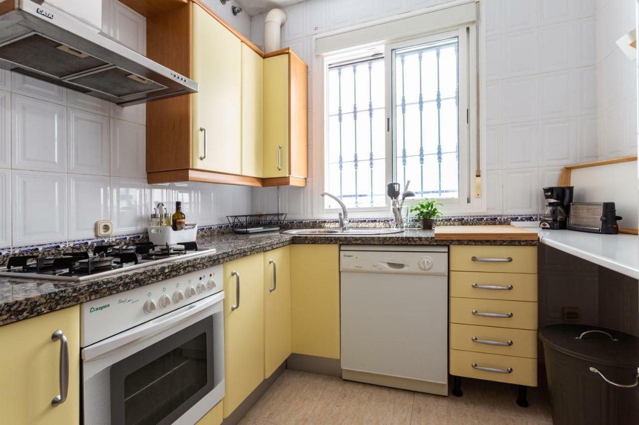 Serva La Bari Shared Apartment 세비야 외부 사진
