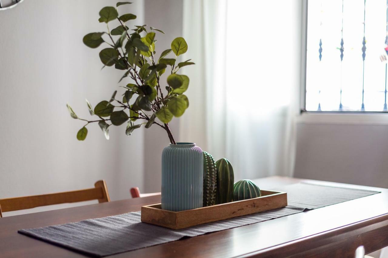 Serva La Bari Shared Apartment 세비야 외부 사진
