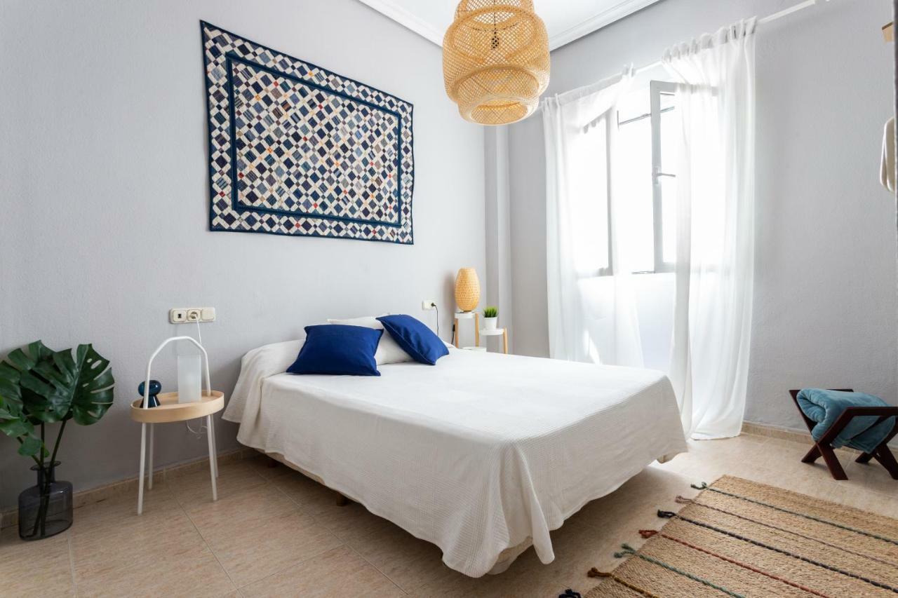 Serva La Bari Shared Apartment 세비야 외부 사진