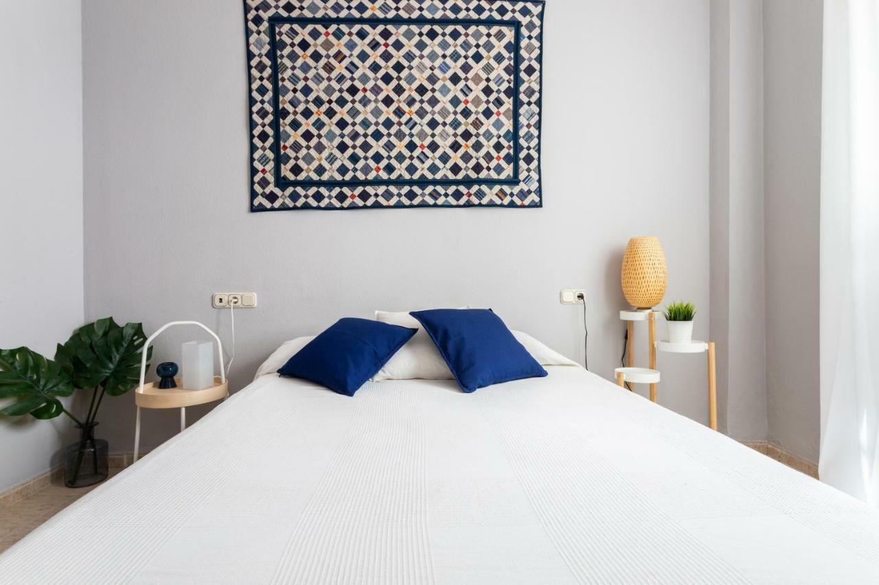 Serva La Bari Shared Apartment 세비야 외부 사진