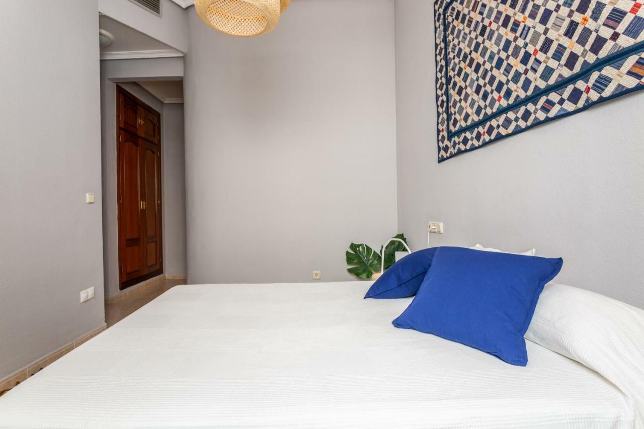 Serva La Bari Shared Apartment 세비야 외부 사진