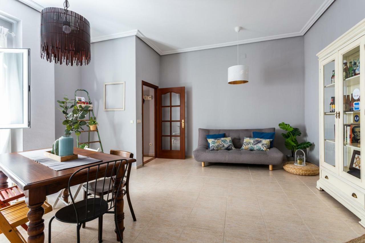 Serva La Bari Shared Apartment 세비야 외부 사진